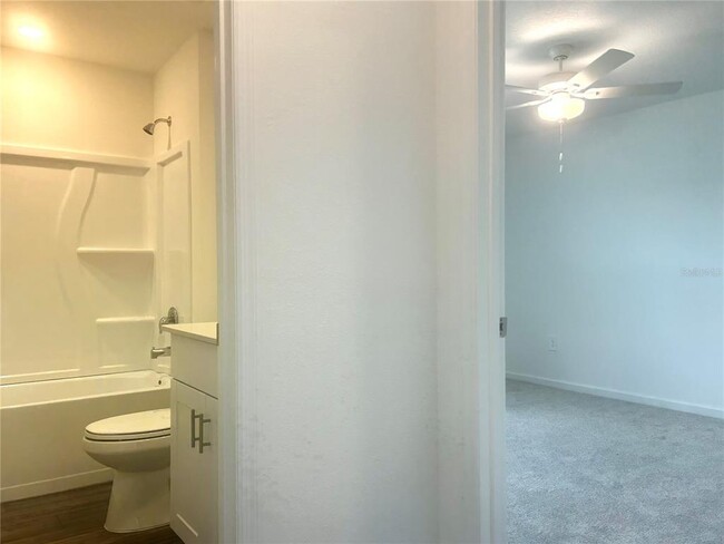 Building Photo - 1127 NW 47th Ct