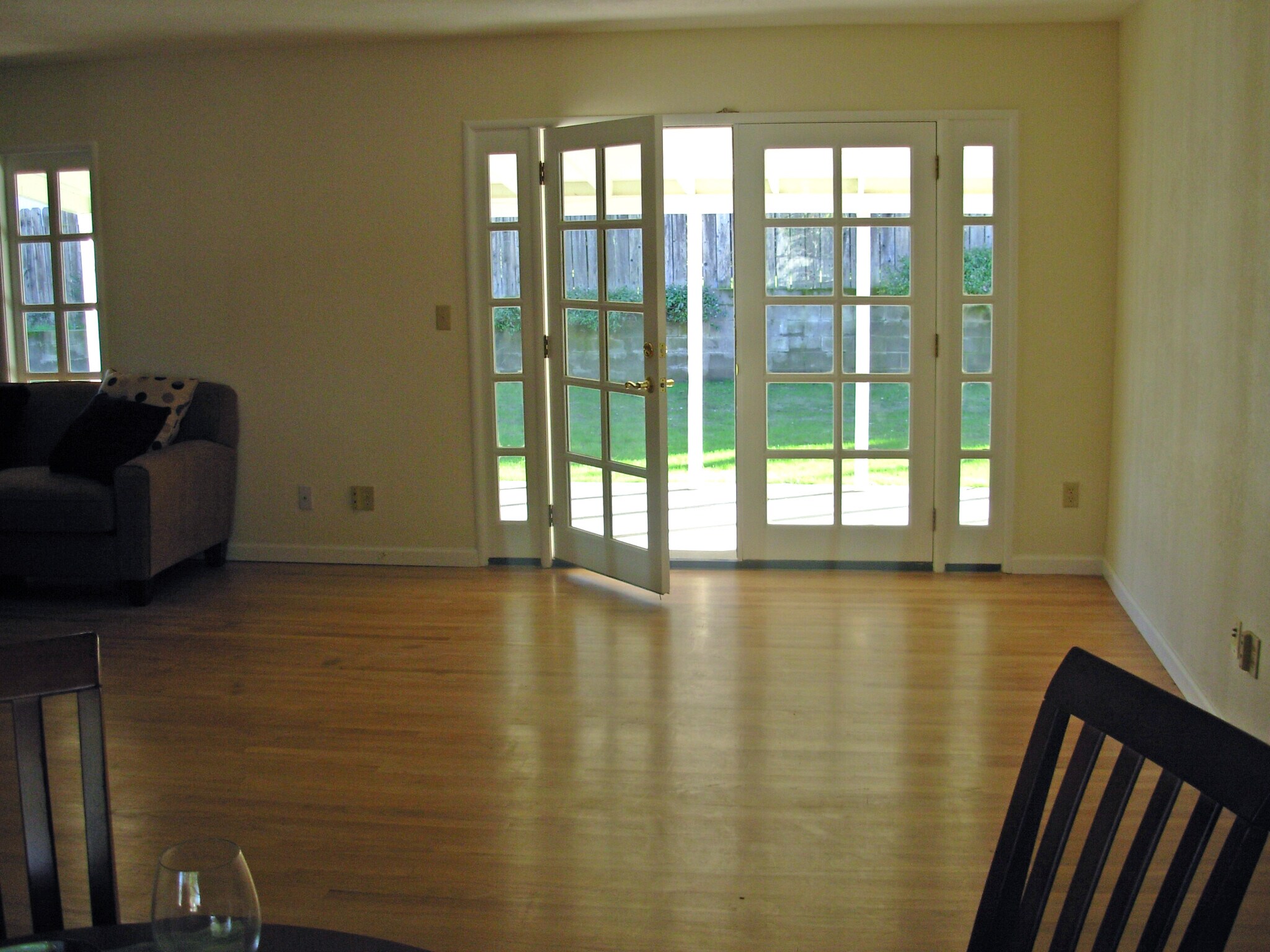 Building Photo - 8762 Kurts Ct