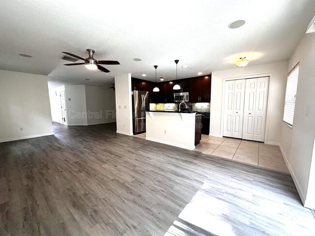 Building Photo - 3845 Silverbell Loop
