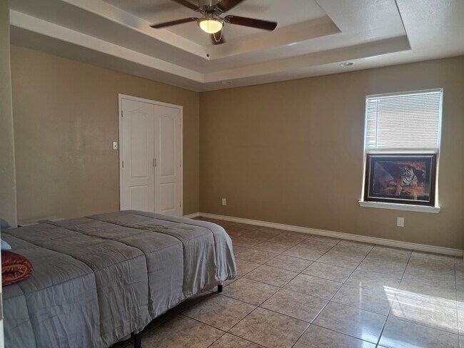 Building Photo - 1424 Franc Cigarroa Drive