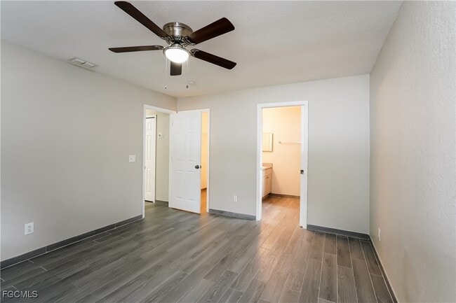 Building Photo - 126 SE 7th St