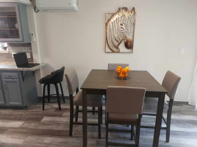 Building Photo - 323 Bolivar Ave