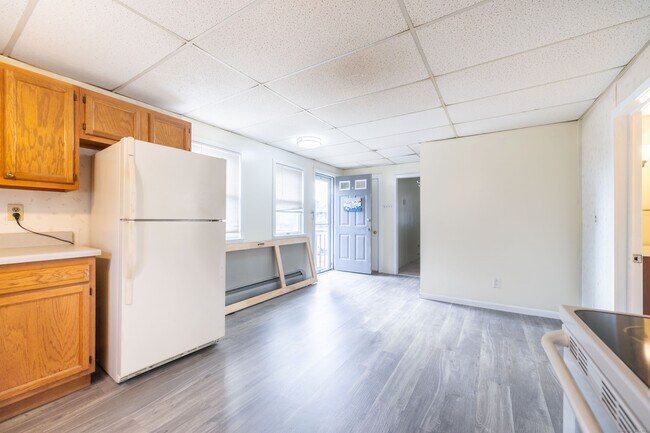 Building Photo - 54 Mowry Ave