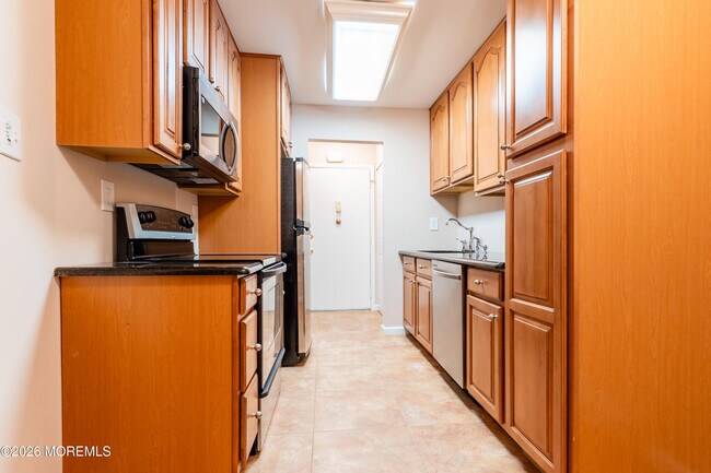 Building Photo - 69 Overlook Way