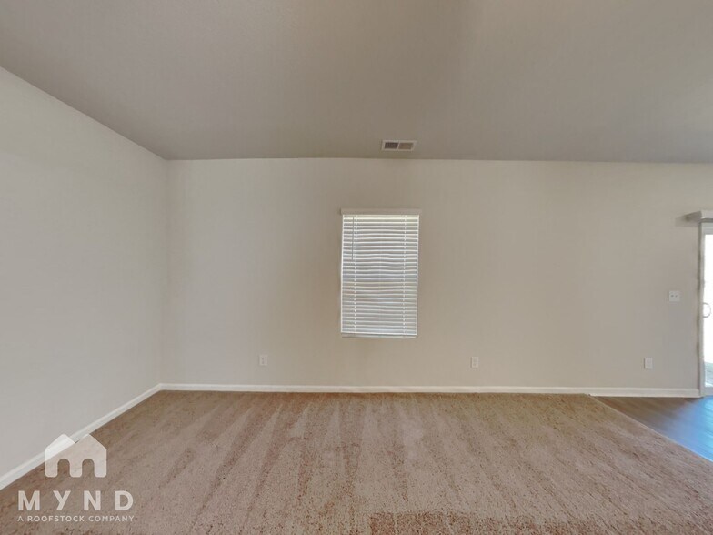 Building Photo - 140 Warwick Dr