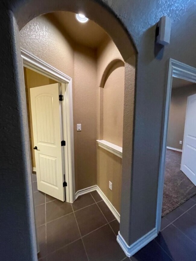 Building Photo - Beautiful Two-Story Stone Home in Desirable Kallison Ranch - West San Antonio off North Culebra Rd