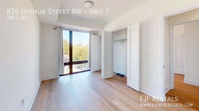 Building Photo - 826 Upshur St NW