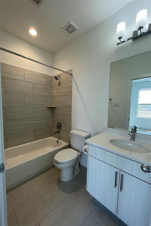 Building Photo - 18720 Centro Main St