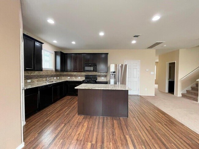 Building Photo - 602 Moonwalker Trail