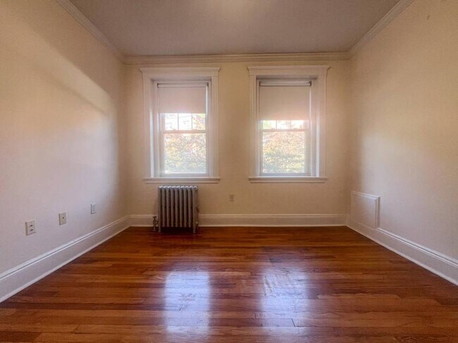 Building Photo - 1.0 bedroom in Brighton Massachusetts 2135