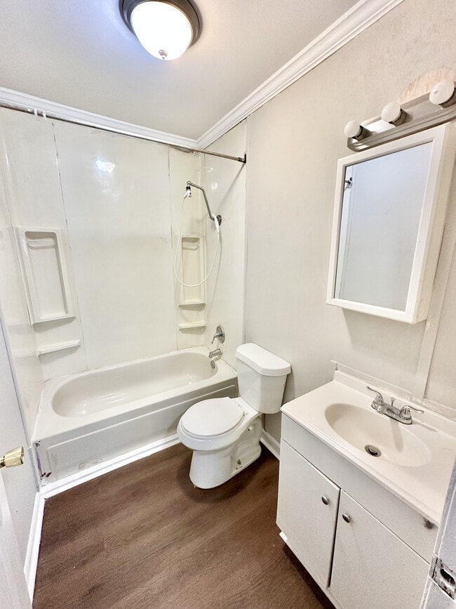 Building Photo - 941 47th Pl N