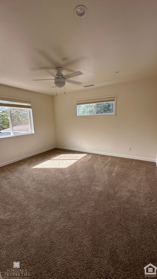 Building Photo - Updated 2 Bedroom Sonoma Home