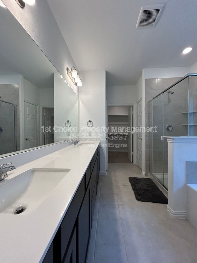 Building Photo - 1448 Sun Gdn Wy