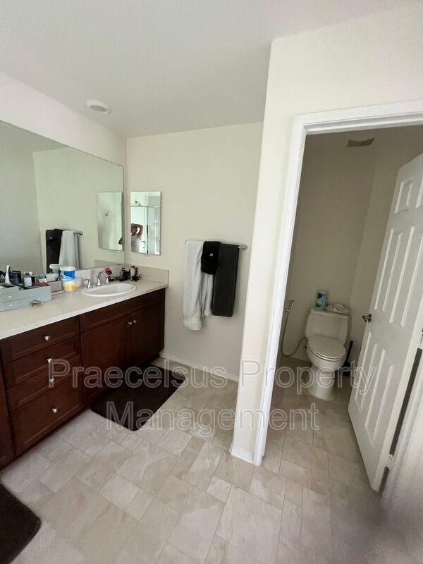 Building Photo - 2750 Sparta Rd