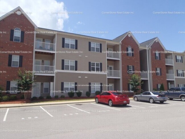 Primary Photo - 616 Marshtree Ln