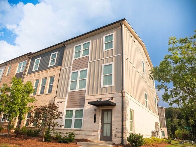Building Photo - 625 Tiller Wy