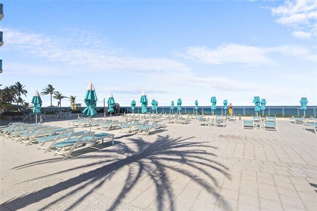 Building Photo - 2501 S Ocean Dr