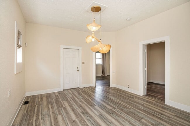 Building Photo - 1209 S Randolph St