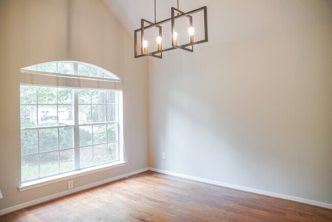 Building Photo - 91 N Willow Point Cir