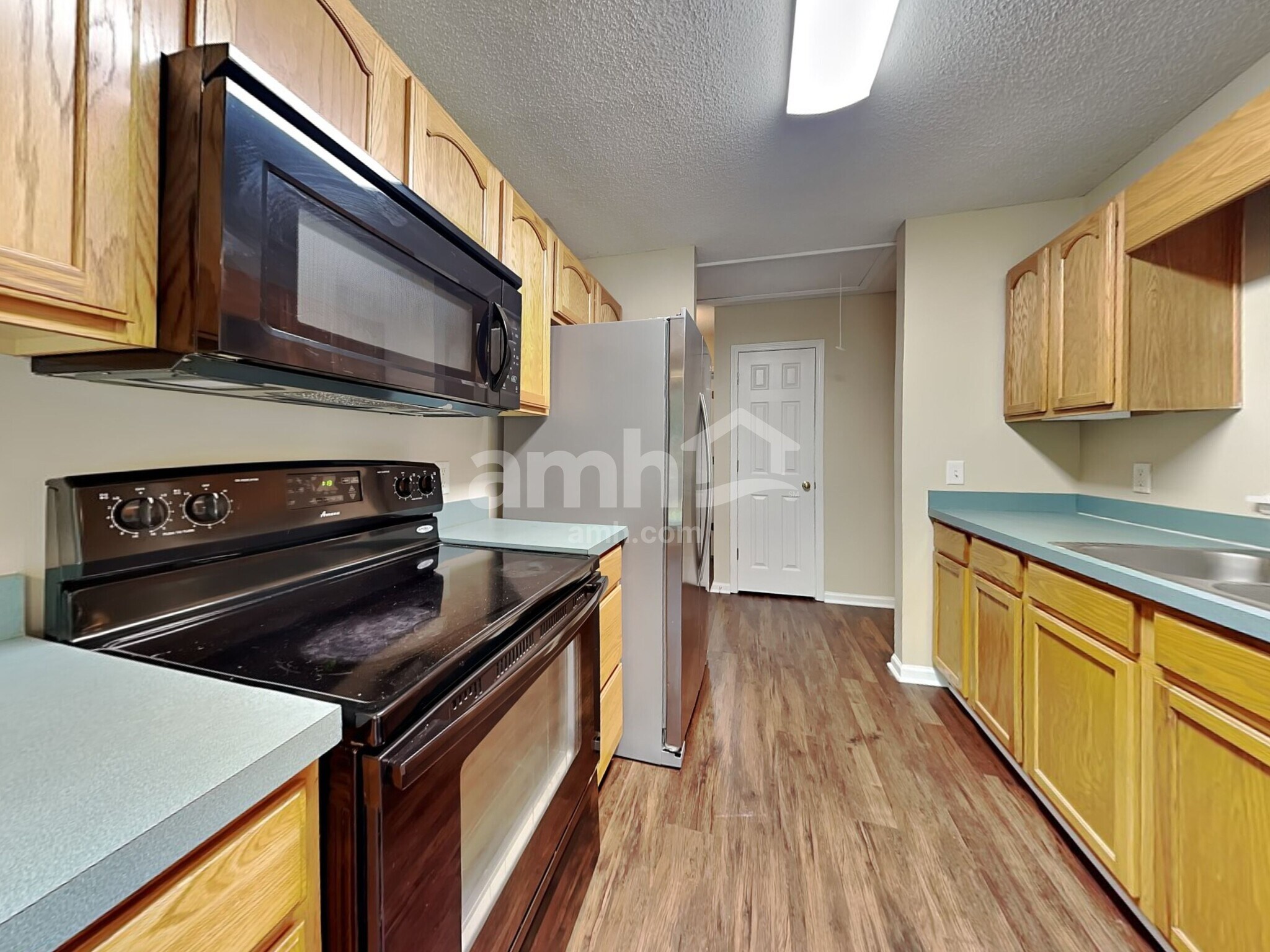 Building Photo - 388 Shady Oak Cir