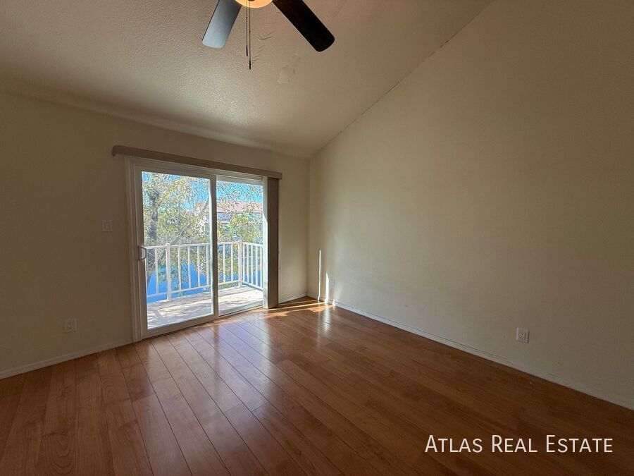 Building Photo - 1425 W Coral Reef Dr