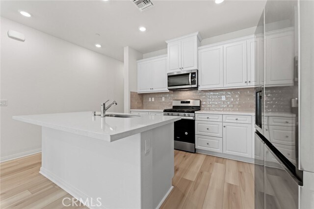 Building Photo - 4109 E Coronado Privado