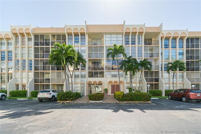 Building Photo - 601 Three Islands Boulevard