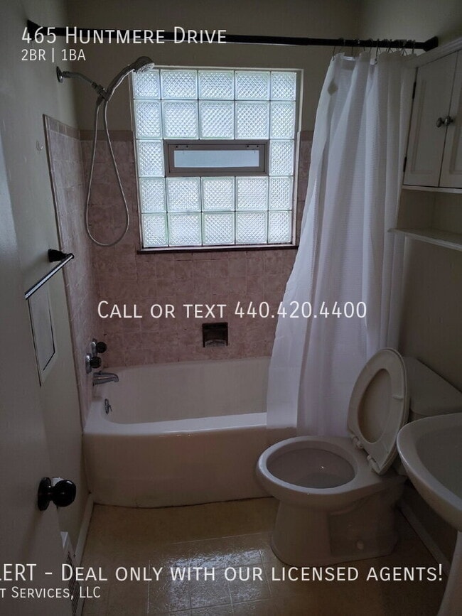Building Photo - 465 Huntmere Dr