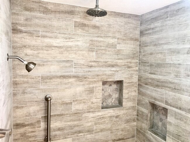 Building Photo - 14626 Wind Hollow Cir