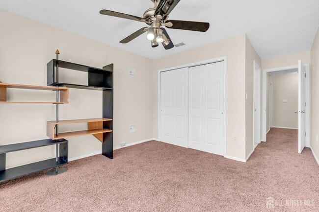 Building Photo - 46 Prestwick Way