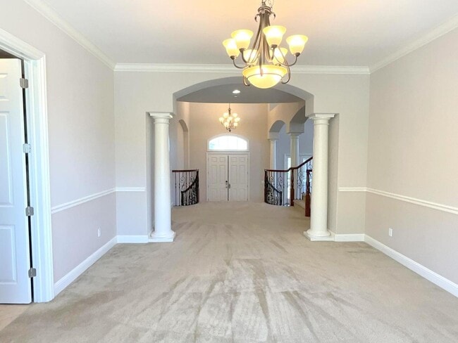 Building Photo - Luxurious & Sought After Home In The Bucolic Hills Of Gated Norris Canyon Estates !