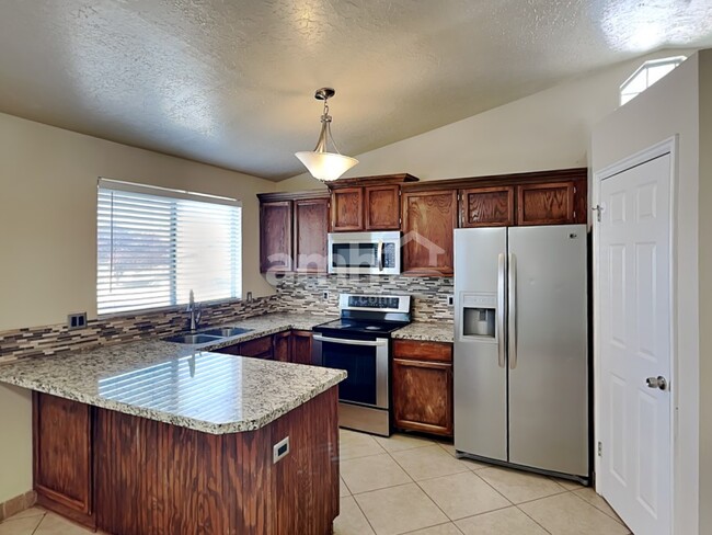 Building Photo - 4026 W 6515 S
