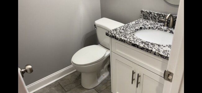 Building Photo - 1215 Antioch Rd