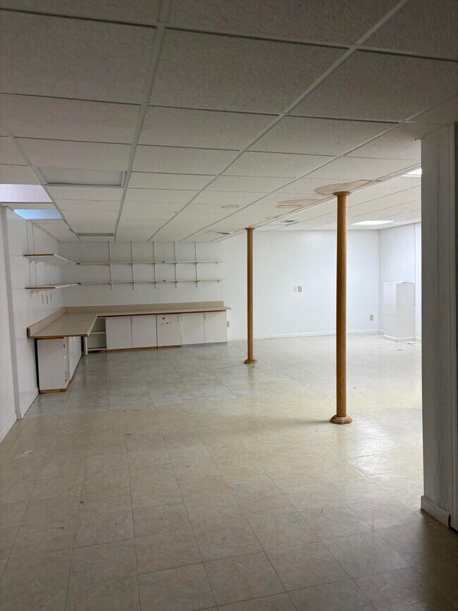 Building Photo - 4101 Rolling Meadow Ln