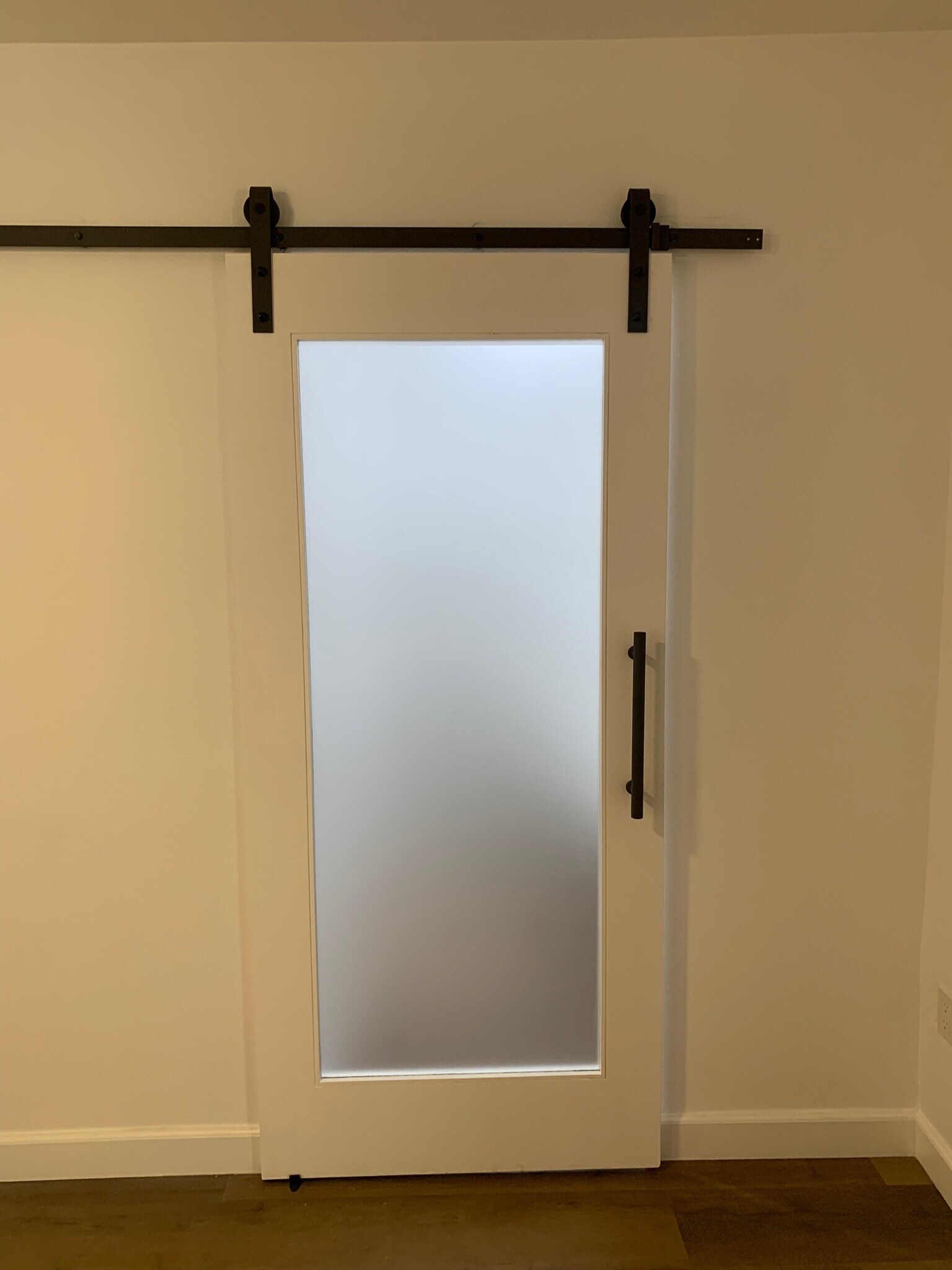 Building Photo - 1227 E 7th St