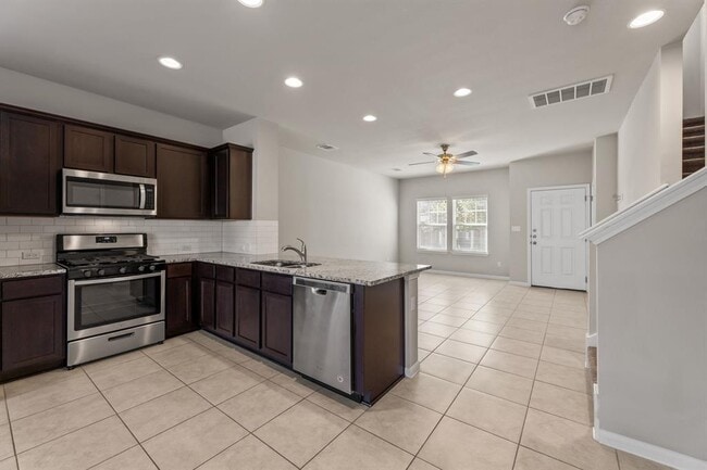 Building Photo - 18007 Malnati Dr