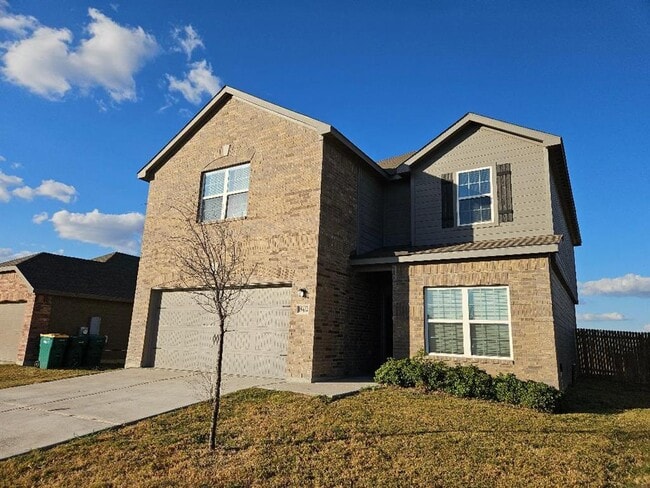 Primary Photo - 18412 Speculator Ln