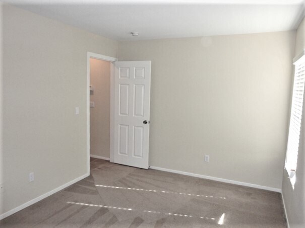 Building Photo - 4221 Pavo Ct
