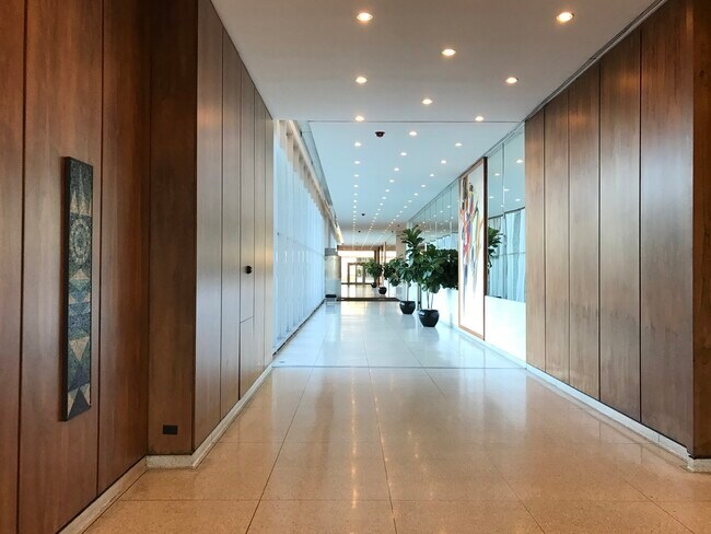 Building Photo - 3600 N Lake Shore Dr
