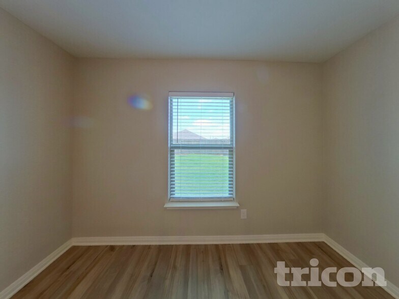 Building Photo - 173 Bandana Cir