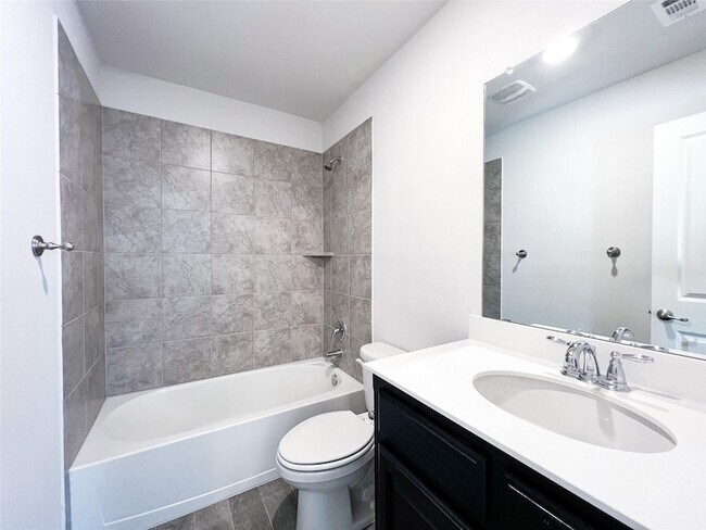 Building Photo - 1417 Trailwood Ter