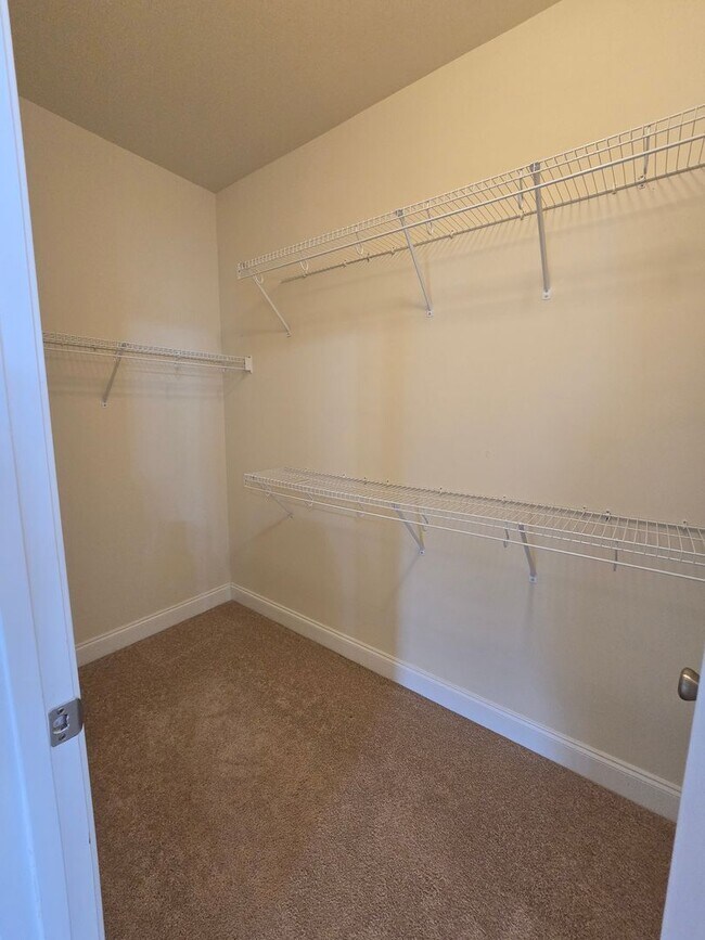 Building Photo - NEW LISTING in Cary NC!!