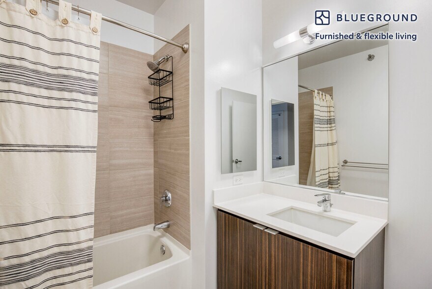 Building Photo - 201 N Garland Ct