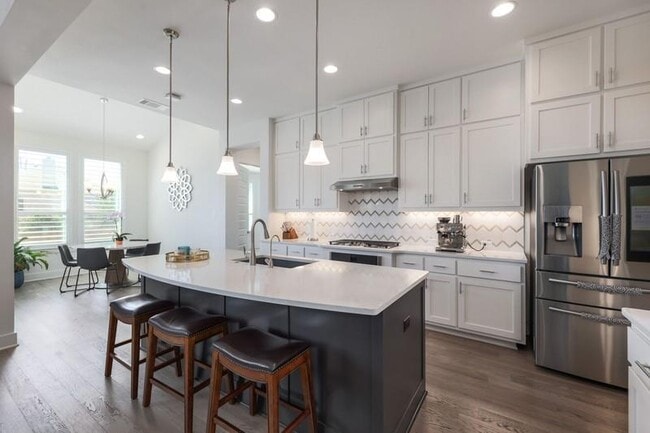 Building Photo - 4408 Logan Ridge Dr