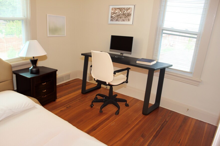 Building Photo - 79 2nd St