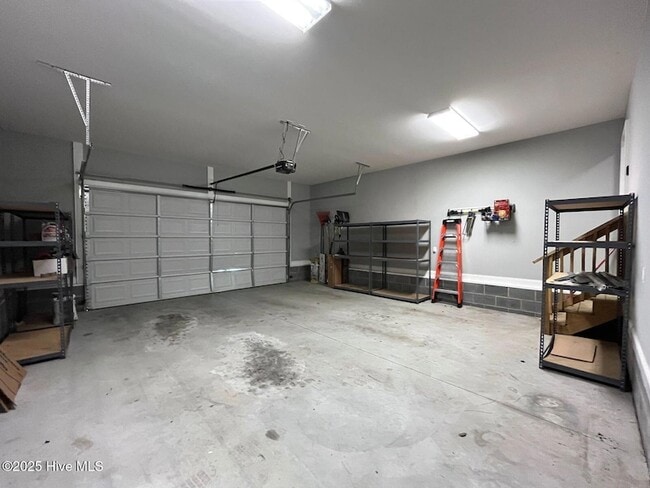 Building Photo - 145 Wayland St