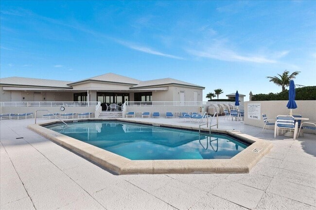 Building Photo - 5540 N Ocean Dr