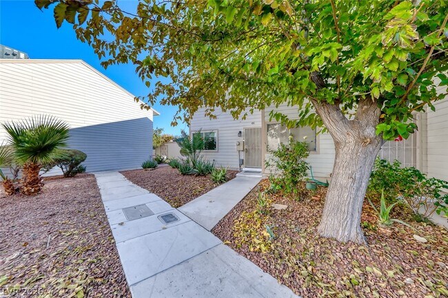 Building Photo - 4770 S Topaz St