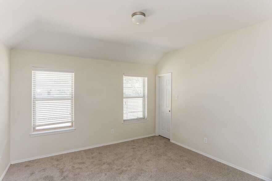 Building Photo - 6816 Clarktown Ct