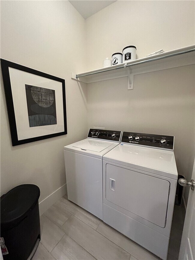 Building Photo - 606 Mill Pond Wy